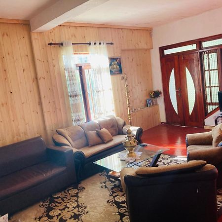 La Rose Guest House Nuwara Eliya Eksteriør bilde